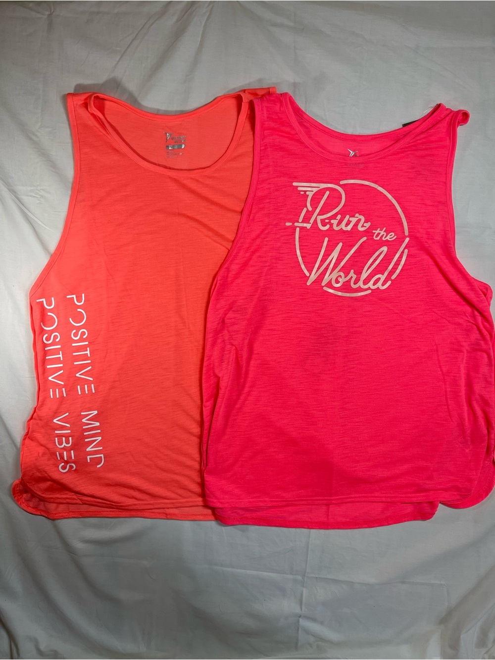 Old Navy Active Women’s XXL Go-Dry Graphic Workout Tank Tops NWT Lot of 2